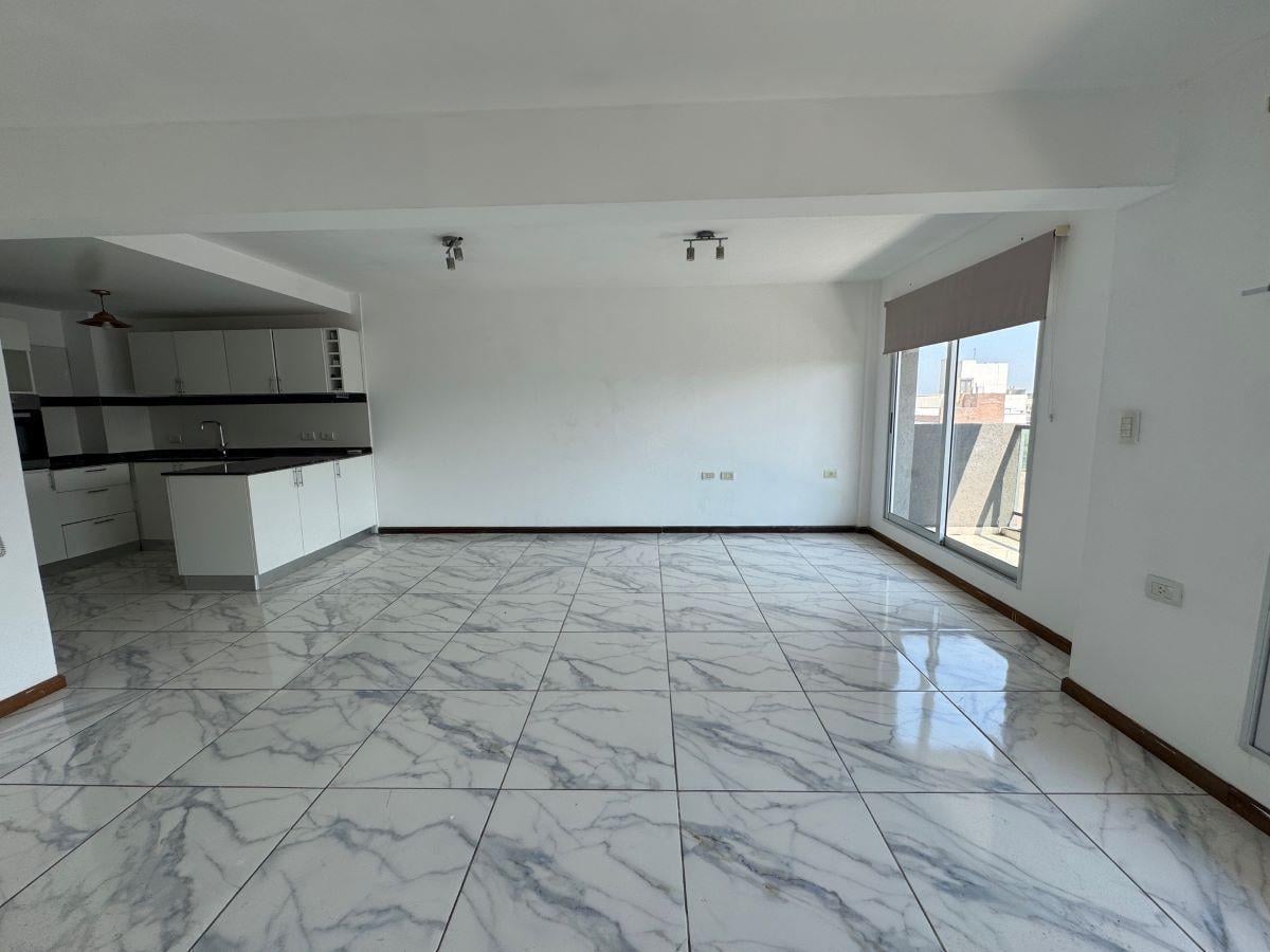 Foto de Departamento de 3 dormitorios con baulera en Alquiler Rosario, imagen 5