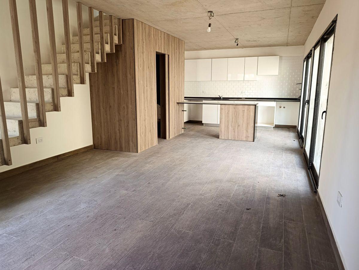 Foto de Casa en venta 2D - Funes, imagen 1