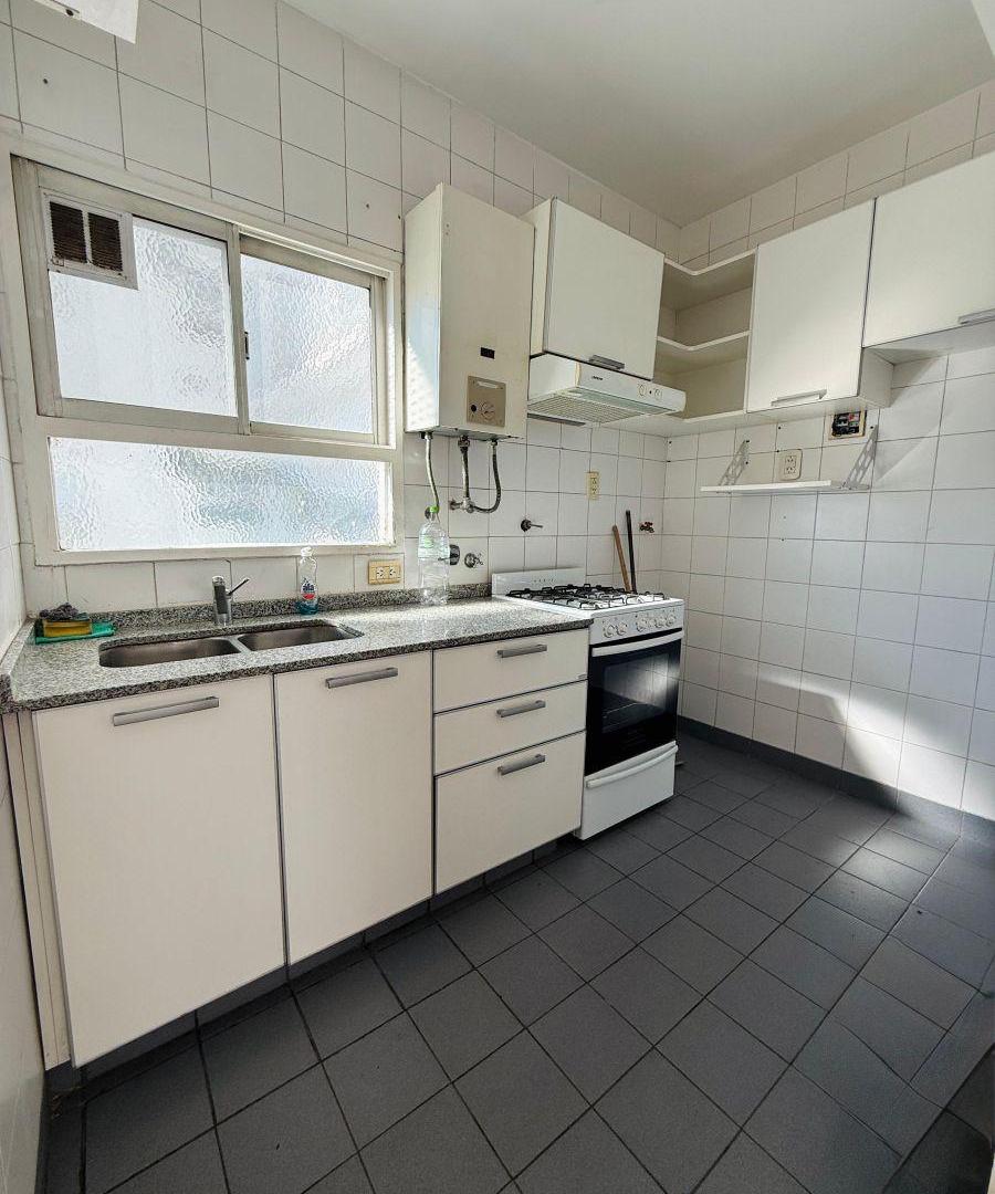 Foto de Hermoso departamento de 3 ambientes, en piso alto, súper luminoso y 2, imagen 4