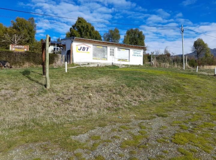 Casa en  El Hoyo- Sobre ruta 40. 4