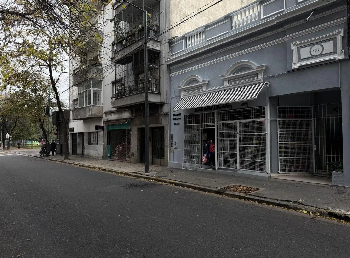 Local comercial de 70 m² sin expensas ni ABL, sobre La Rioja a metros de Av. San Juan 5