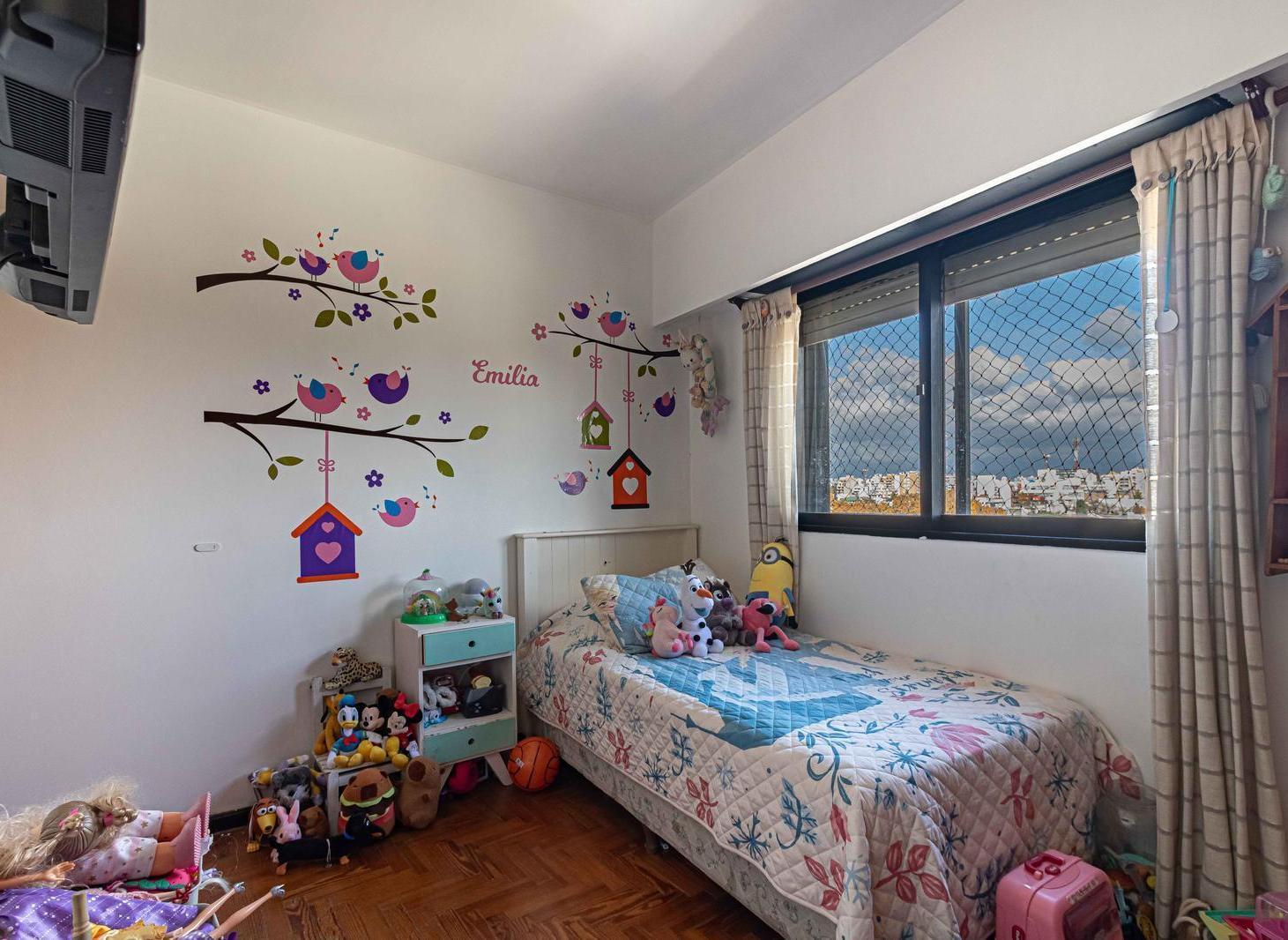 Venta de Departamento 4 Ambientes con Cochera con Vista al Parque Saavedra