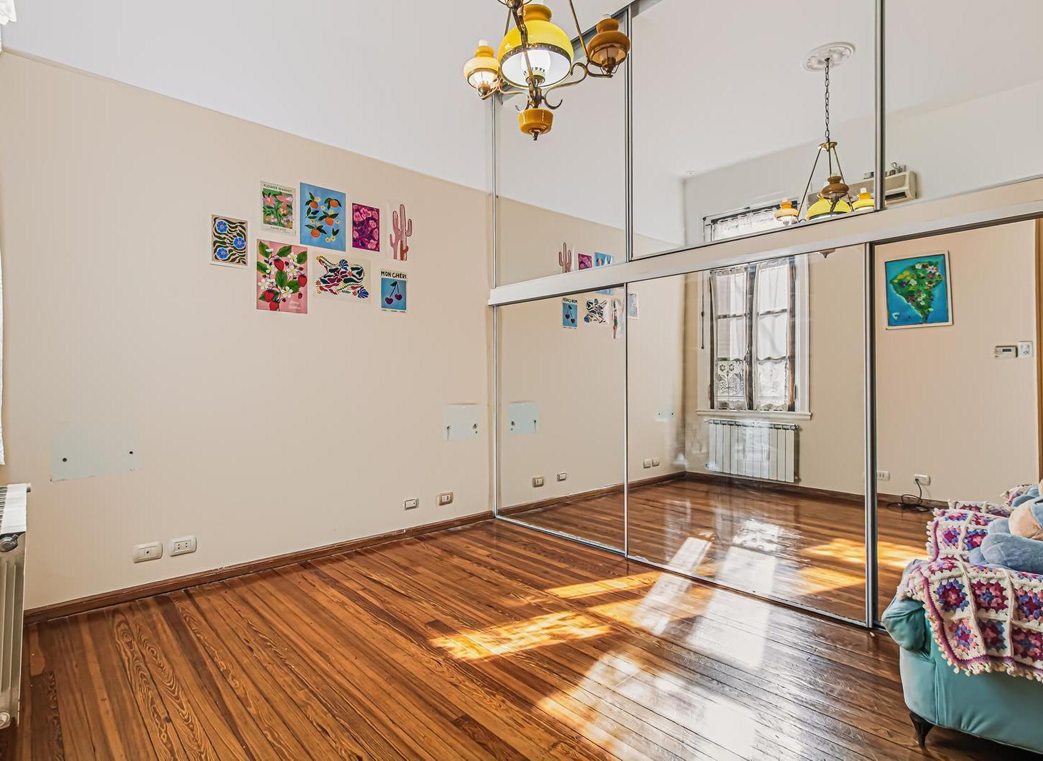 Foto de Venta Casa Lote Propio 4 Ambientes en Flores, imagen 2