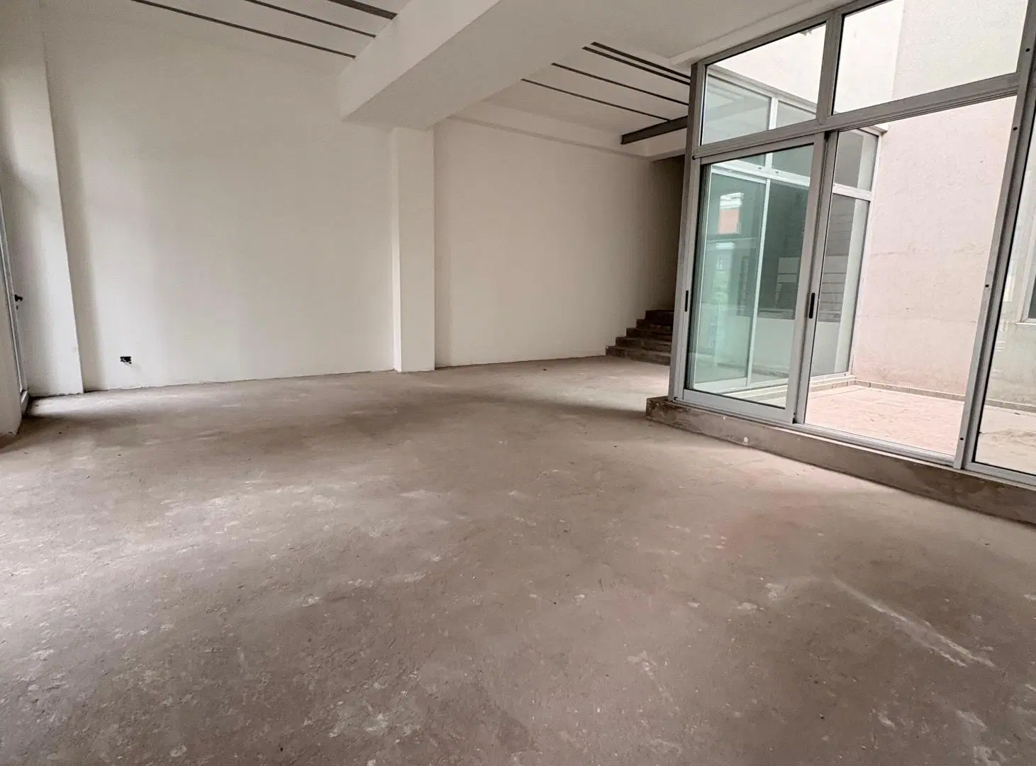 Oficina amplia y Luminosa en Belgrano en VENTA 1
