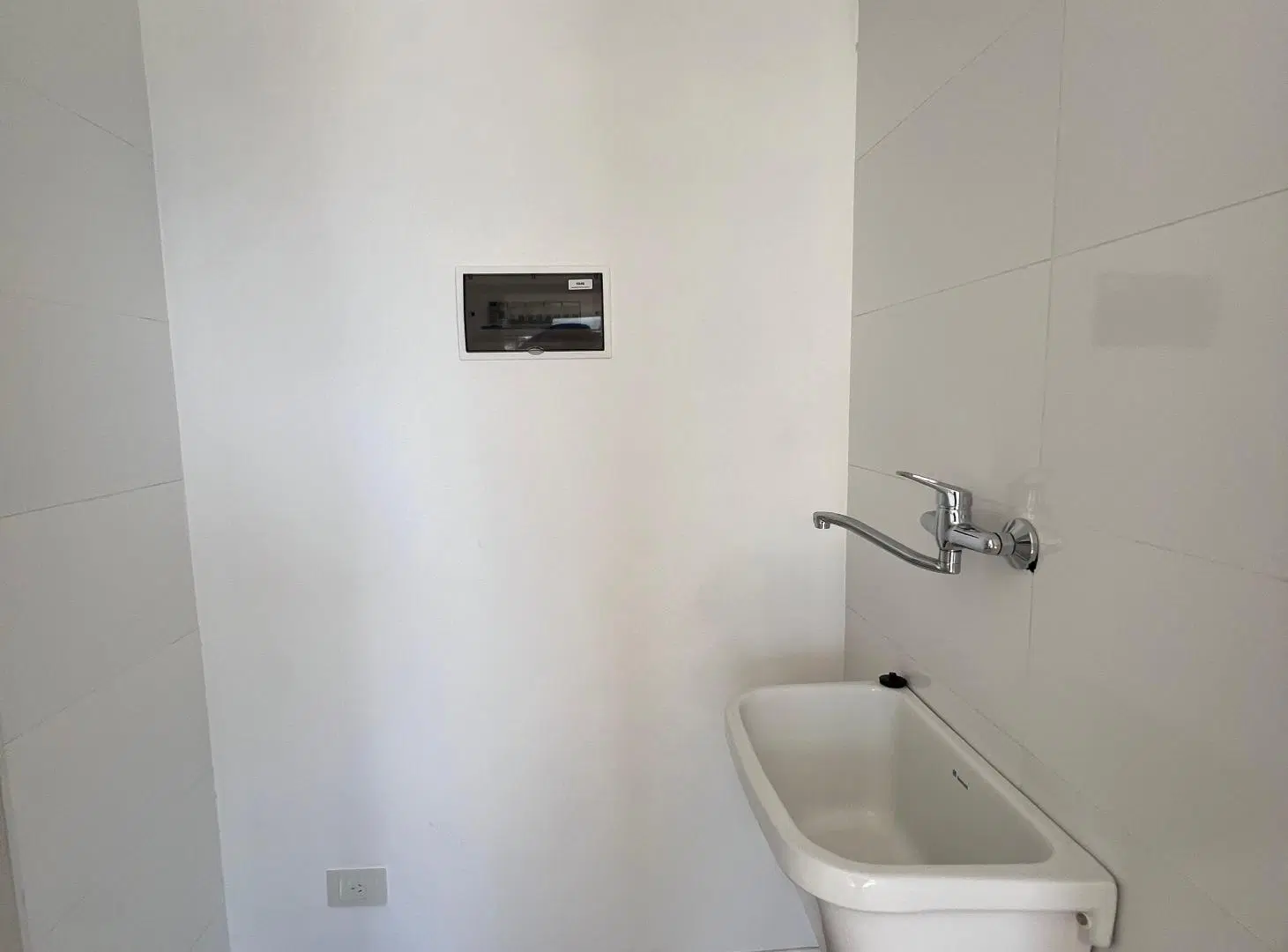 Dos ambientes con balcón en venta Belgrano 5
