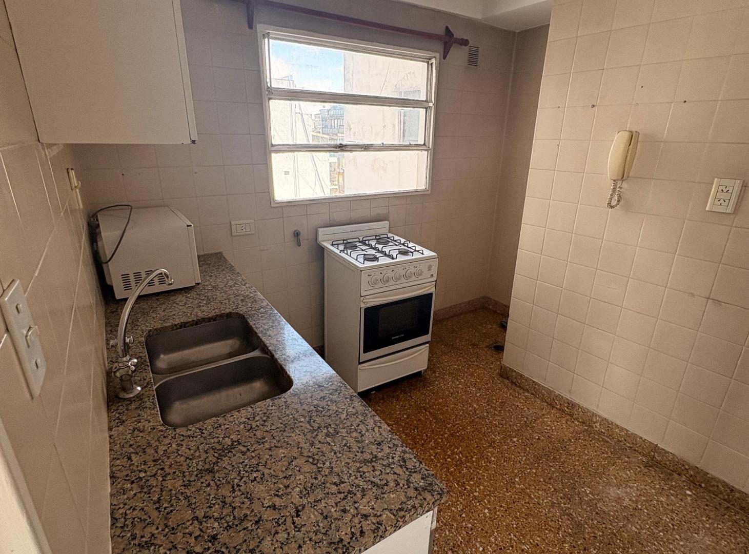 Foto de 2 AMB en Venta en Balvanera, imagen 1
