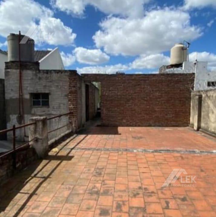 PH  EN VENTA A RECICLAR, IDEAL OBRA NUEVA, MONTE CASTRO, CAPITAL FEDERAL