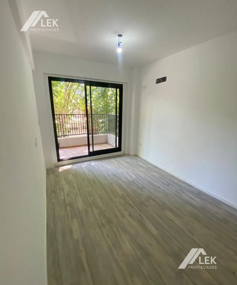 Departamento 3 ambientes baño completo y toilette, 2 balcones,  ALQUILER en Villa Urquiza 4