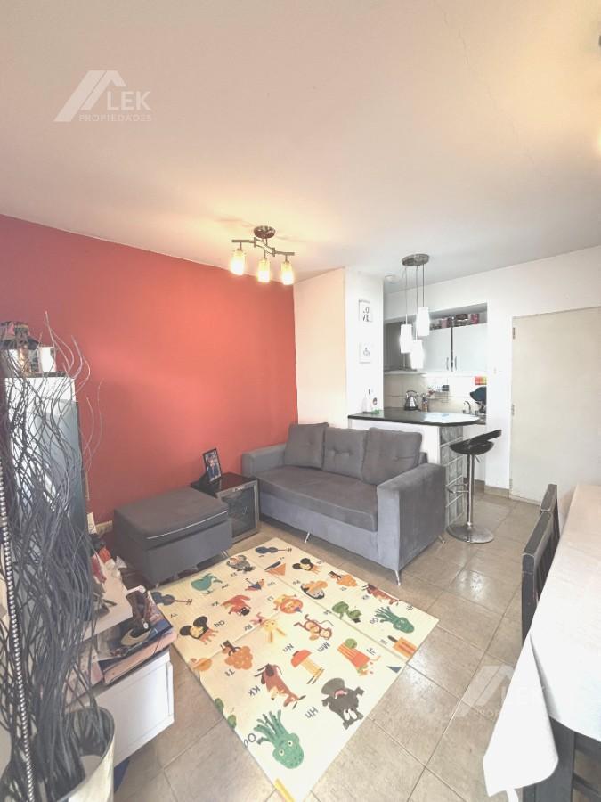 VENTA PH 2 AMBIENTES PATIO PLANTA BAJA - HAEDO - MORON