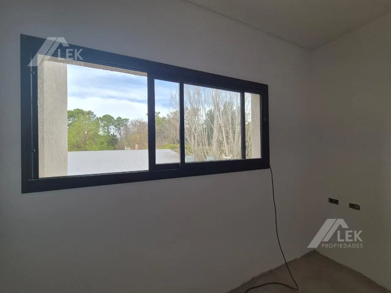 Casa duplex 3 ambientes, en Benavidez,  VENTA excelente  calidad constructiva 4