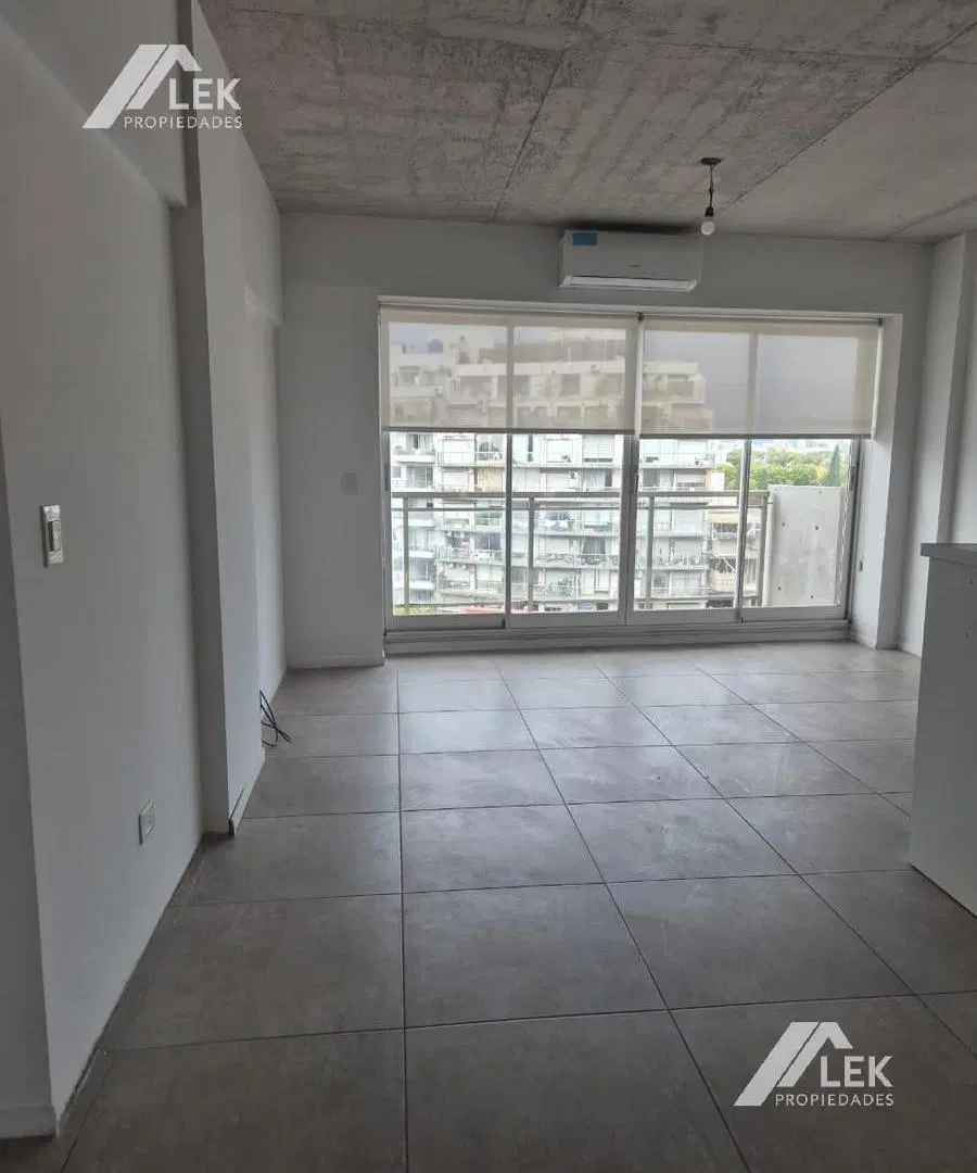 DEPARTAMENTO 3 AMB APTO CREDITO EN SAAVEDRA,!!! 4