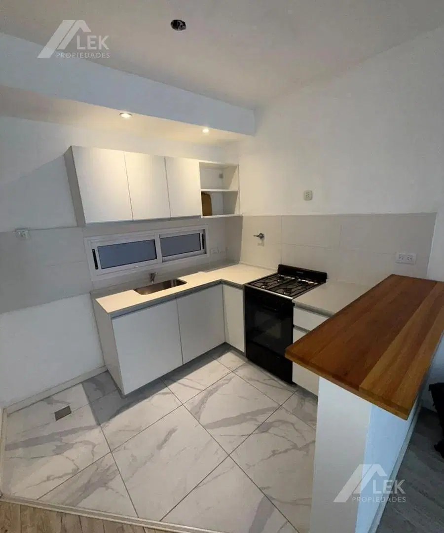 DEPARTAMENTO 2 AMBIENTES CON COCHERA, ALQUILER SAAVEDRA 5
