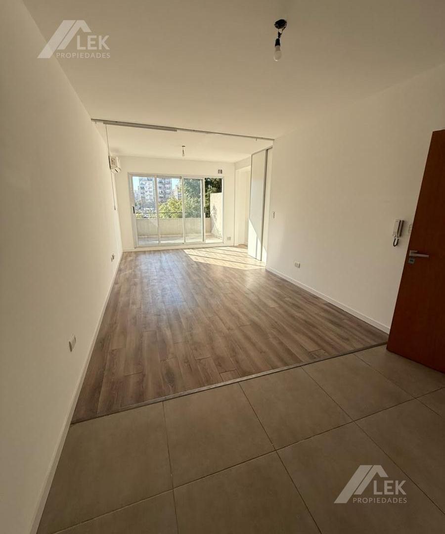 Foto de DEPARTAMENTO MONOAMBIENTE DIVISIBLE ,VENTA VILLA PUEYREEDON APTO CREDITO, imagen 1
