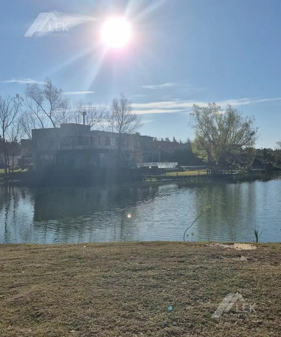 CASA EN EL CANTON  NORTE, ESCOBAR, 4 AMBIENTES, VENTA, VISTA AL AGUA 4