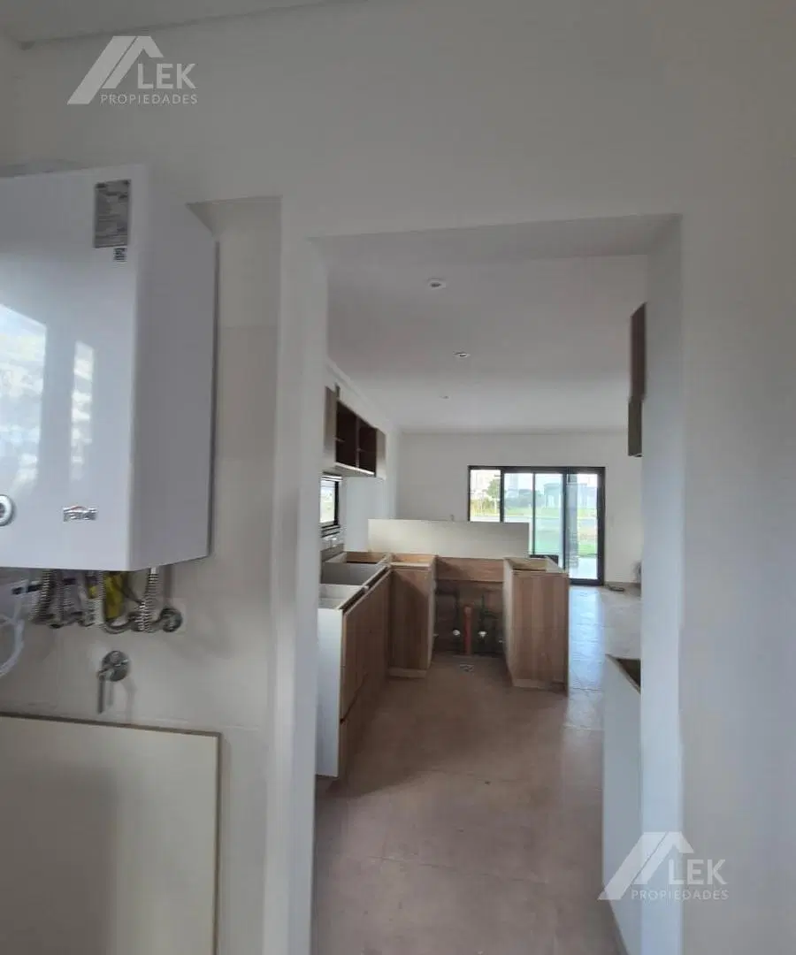 CASA 4 AMBIENTES EN CANTON ISLAS, ESCOBAR, VENTA   VISTA A BRAZO DE AGUA 5