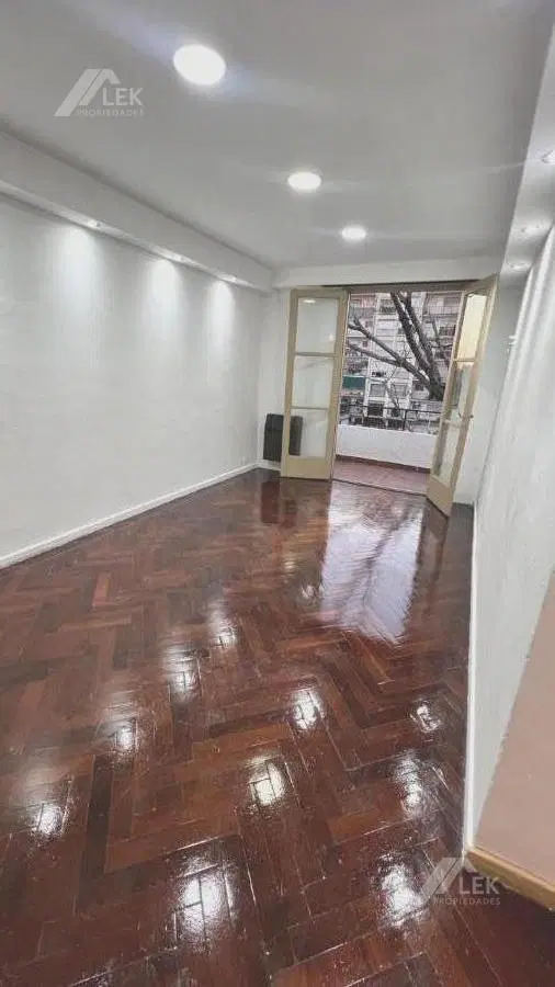 Venta Departamento 3 Ambientes Balcon - Liniers Centro - Capital Federal Apto profesional 4