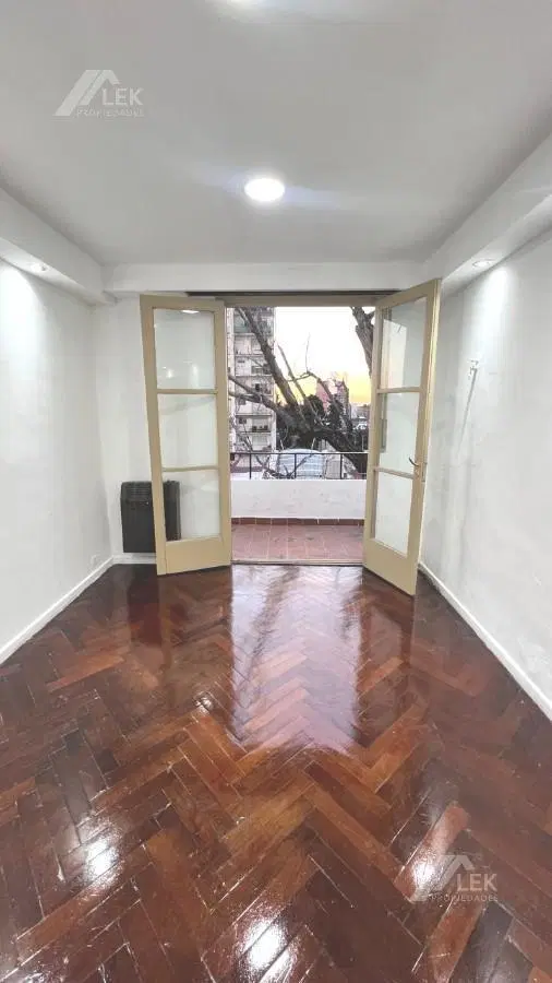 Venta Departamento 3 Ambientes Balcon - Liniers Centro - Capital Federal Apto profesional 5