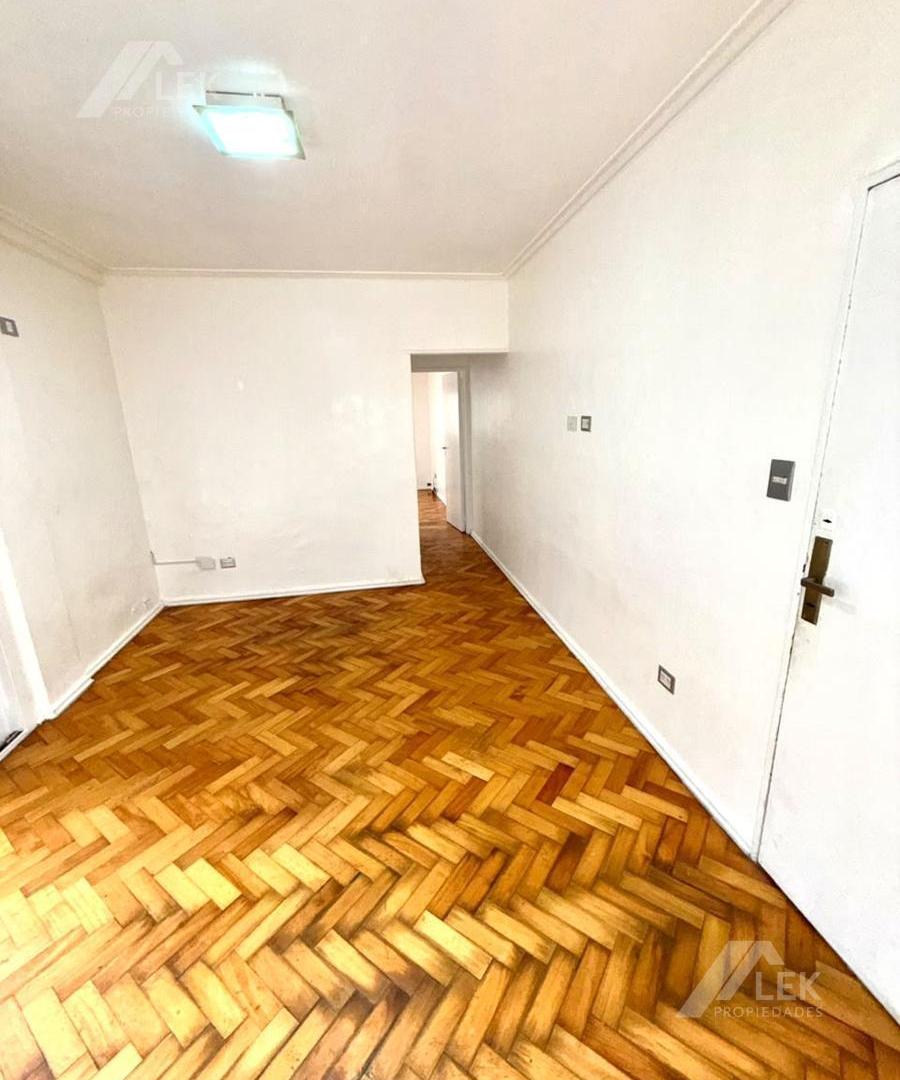 Foto de DEPARTAMENTO 2 AMBIENTES VENTA BELGRANO CON ASCENSOR, imagen 3