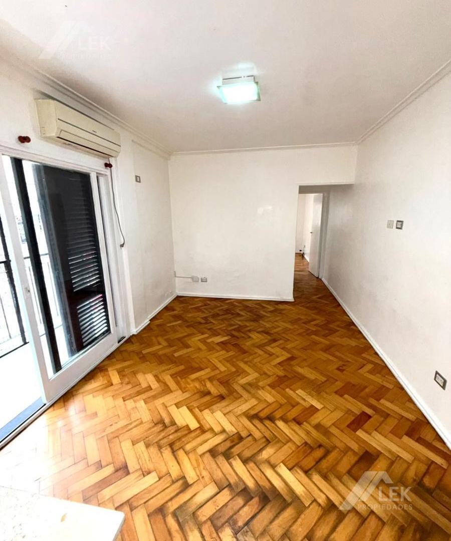 Foto de DEPARTAMENTO 2 AMBIENTES VENTA BELGRANO CON ASCENSOR, imagen 2