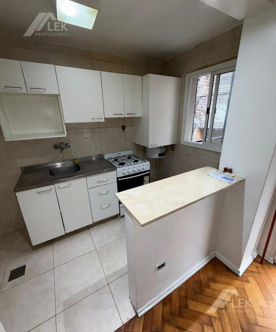 Foto de DEPARTAMENTO 2 AMBIENTES VENTA BELGRANO CON ASCENSOR, imagen 1