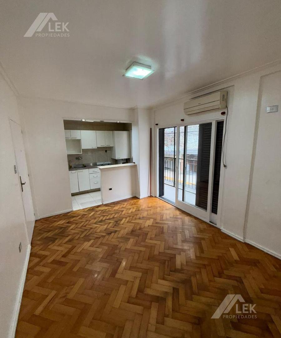 Foto de DEPARTAMENTO 2 AMBIENTES VENTA BELGRANO CON ASCENSOR, imagen 4