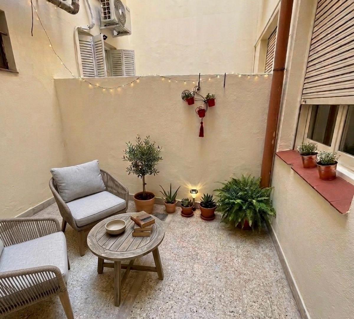 Foto de Departamento 3 amb, con patio , VENTA , Flores, imagen 1