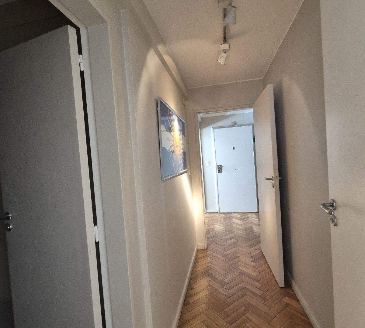 Foto de DEPARTAMENTO VENTA 5 AMBIENTES, COCHERA, BAULERA, HABITACION SERVICIO, imagen 3