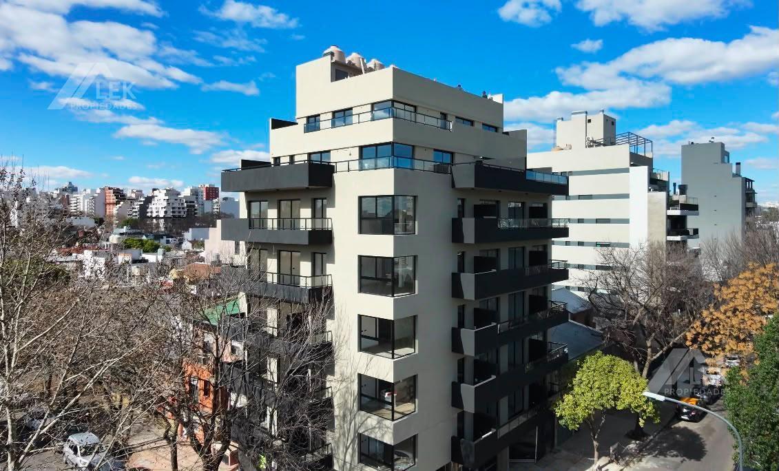 Foto de DEPARTAMENTO 2 AMBIENTES A ESTRENAR CON DORMITORIO EN SUITE, VENTA, imagen 2