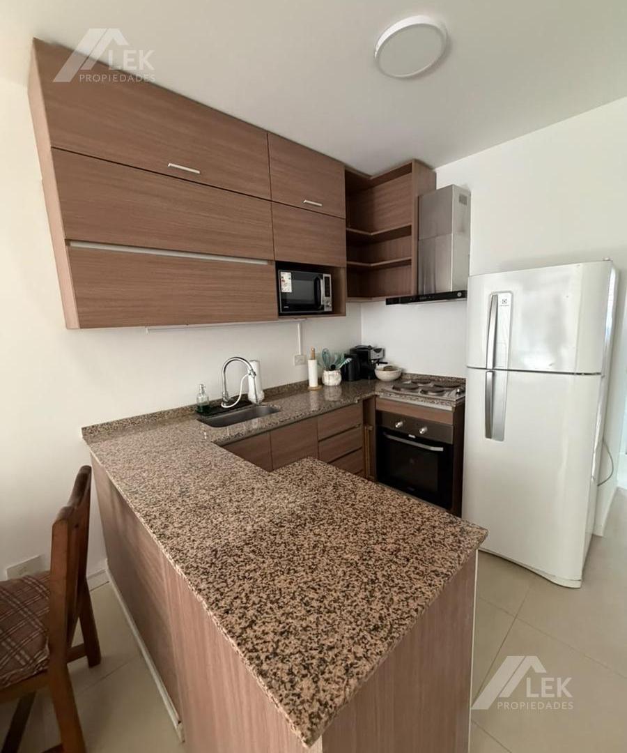 Foto de DEPARTAMENTO SEMIPISO 2 AMBIENTES EN ALQUILER CABALLITO, imagen 2
