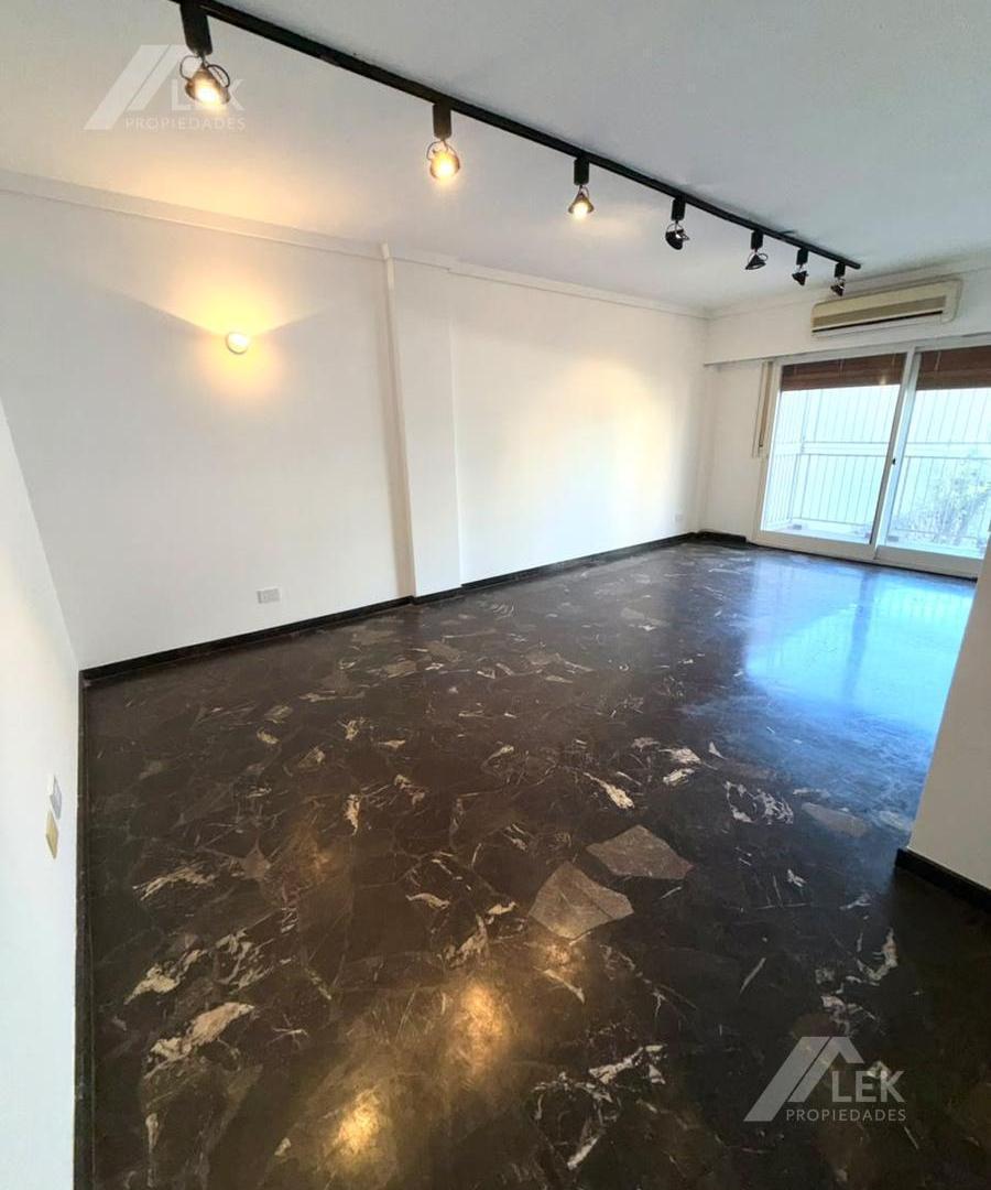Foto de DEPARTAMENTO SEMIPISO 4 AMBIENTES CON BAULERA VENTA VILLA URQUIZA R, imagen 5