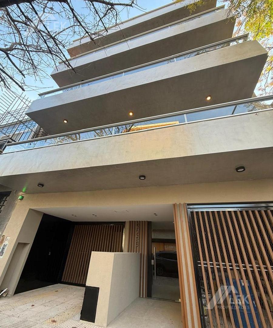 Foto de DEPARTAMENTO SEMIPISO 3 AMBIENTES A ESTRENAR , VENTA PARQUE CHAS, imagen 2