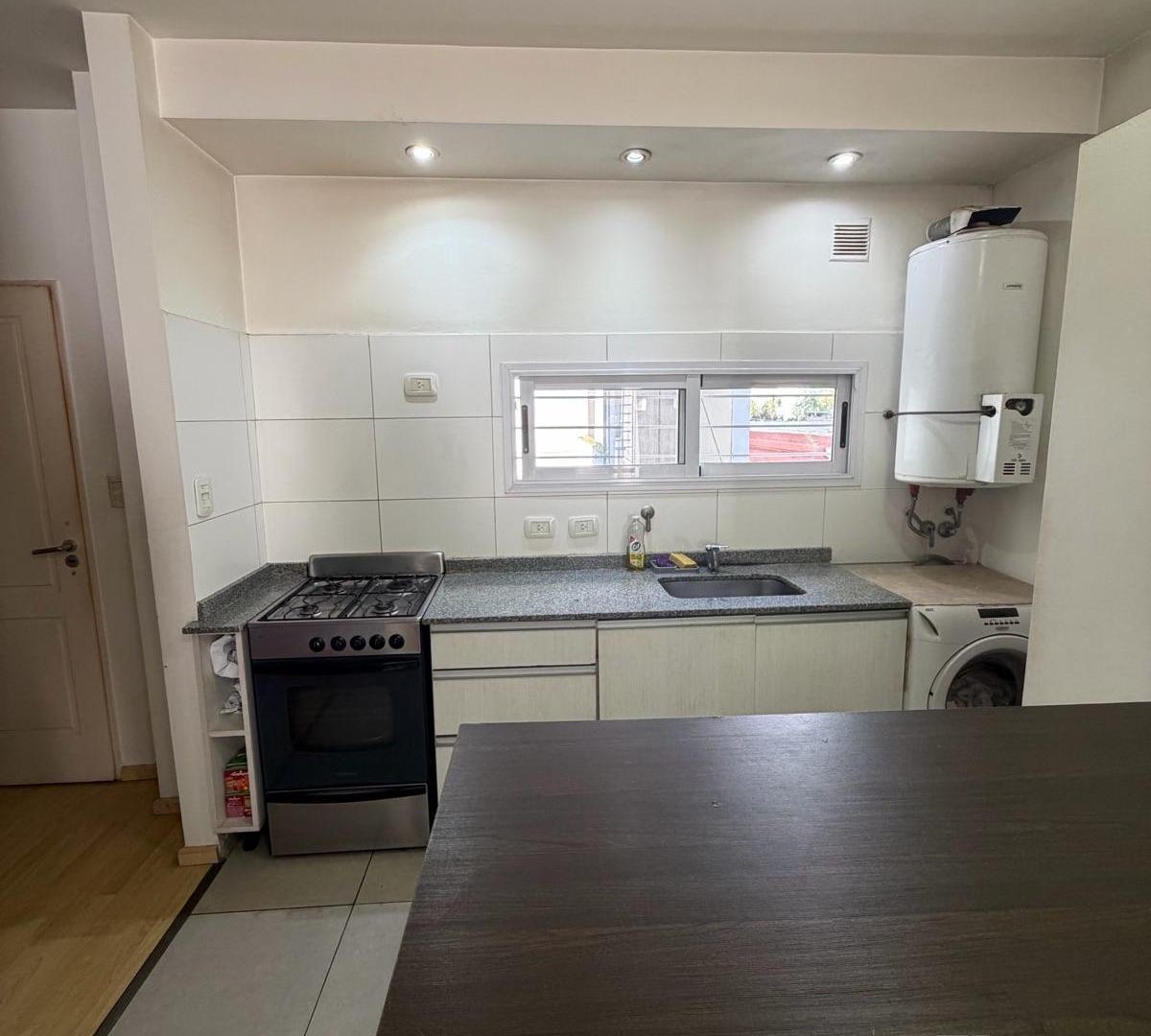 Foto de 3 AMBIENTES , VENTA , CON BALCON AL FRENTE , PARQUE CHAS APTO CREDITO, imagen 4