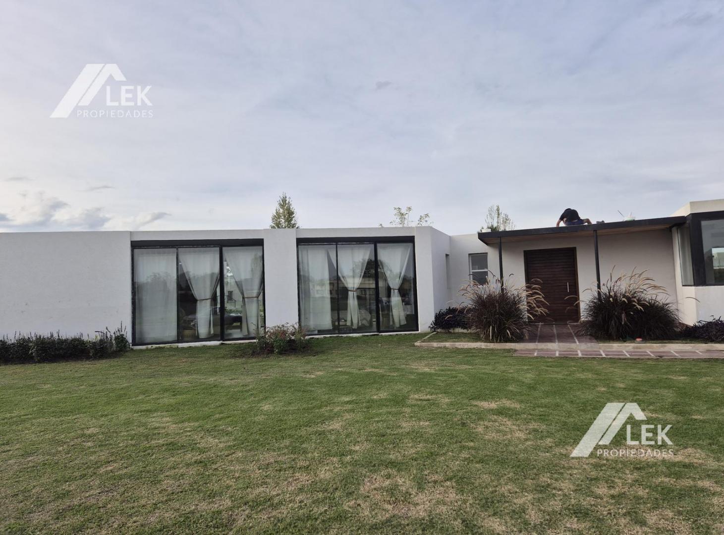Foto de CASA TRES AMB EN UNA SOLA PLANTA DE DISEÑO VENTA ESCOBAR EN HARAS SANTA, imagen 3