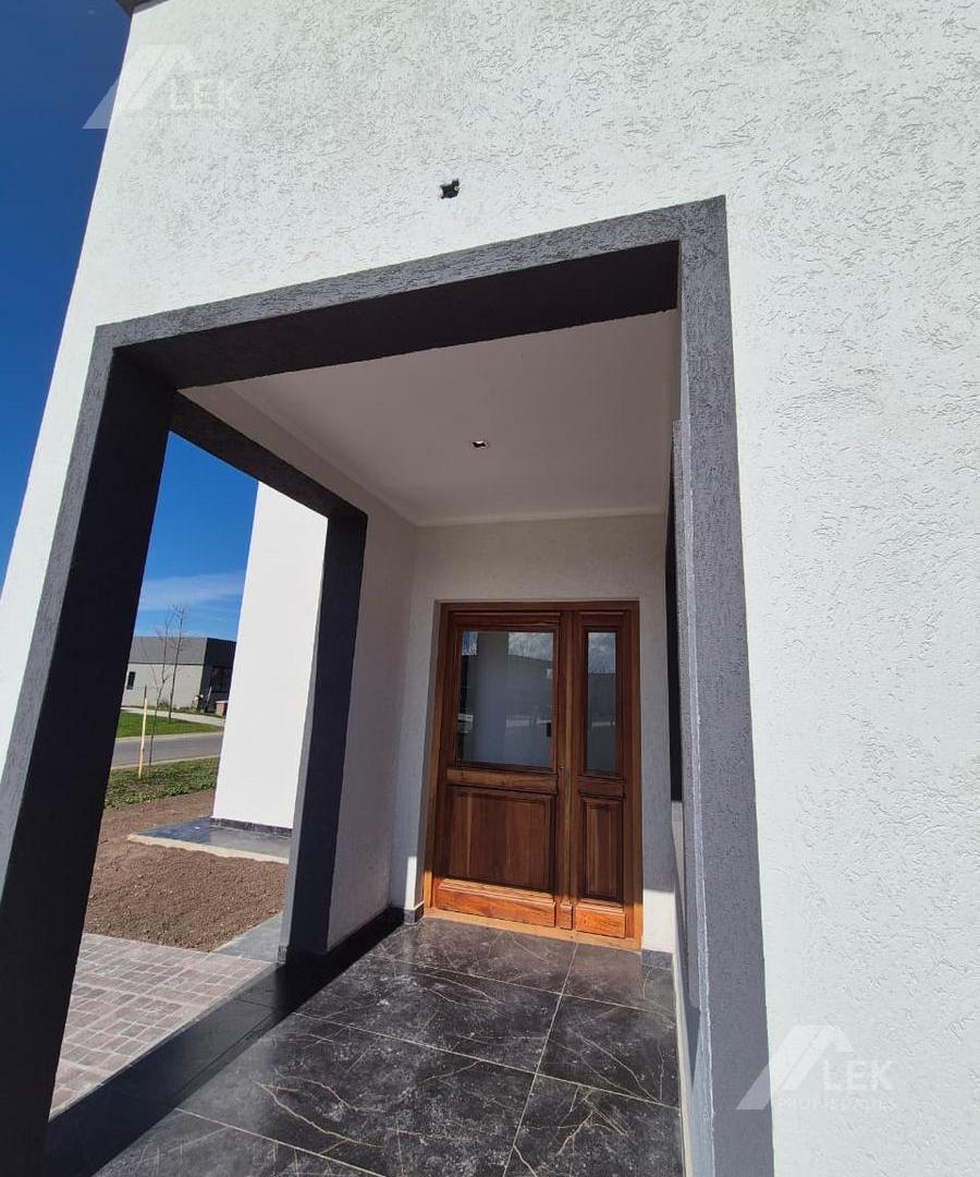 Foto de CASA 4 AMBIENTES A ESTRENAR EN BARRIO SAN PABLO, PILAR, VENTA EN UNA, imagen 2