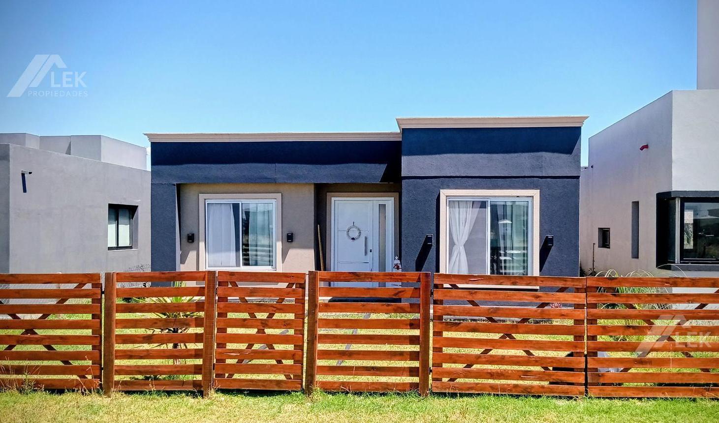 Foto de CASA 4 AMBIENTES VENTA - FINCA DON EUGENIO II - BARRIO CERRADO, imagen 1