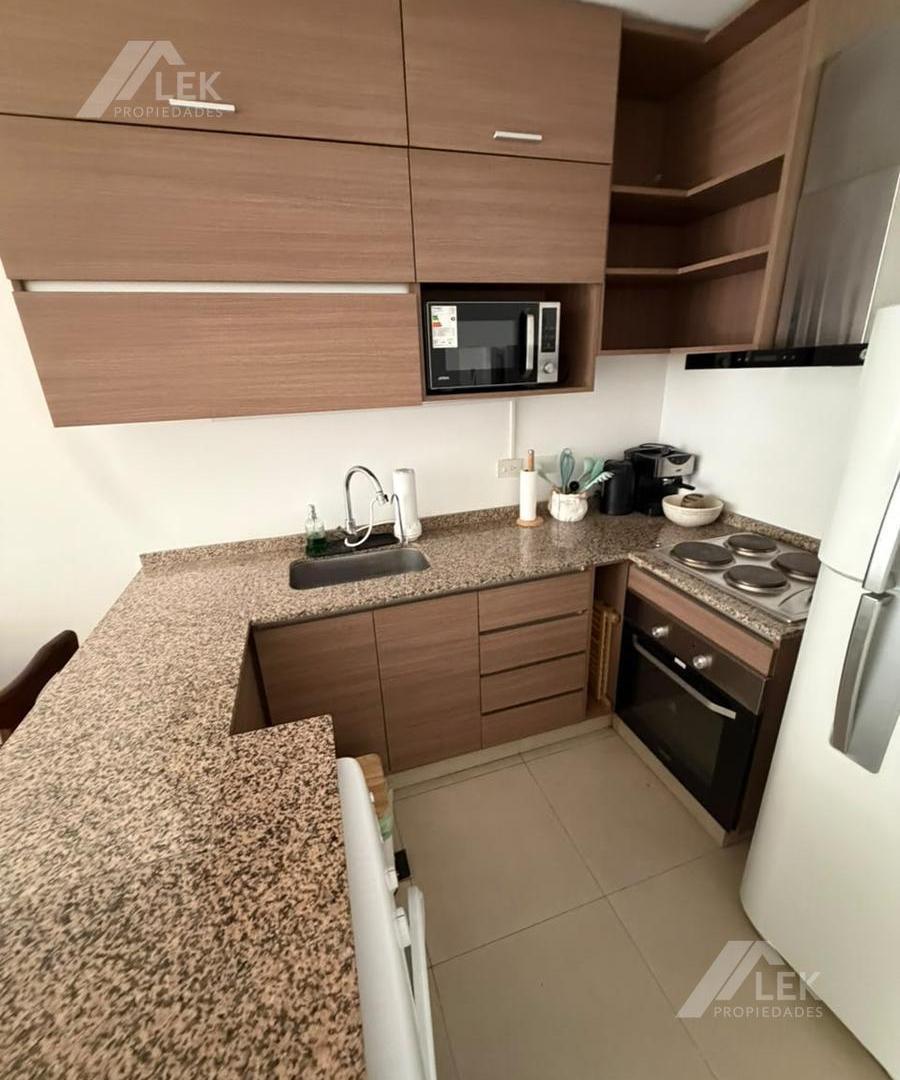 Foto de DEPARTAMENTO SEMIPISO 2 AMBIENTES EN ALQUILER CABALLITO, imagen 2