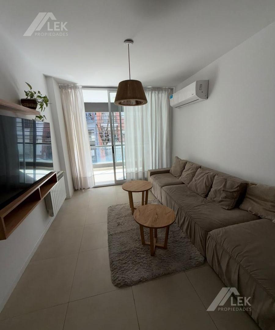 Foto de DEPARTAMENTO SEMIPISO 2 AMBIENTES EN ALQUILER CABALLITO, imagen 5