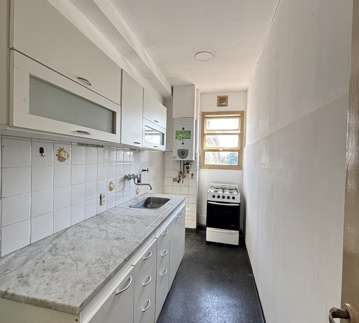 Foto de Venta Departamento 3 Ambientes Balcon Apto Credito - Liniers Centro, imagen 1
