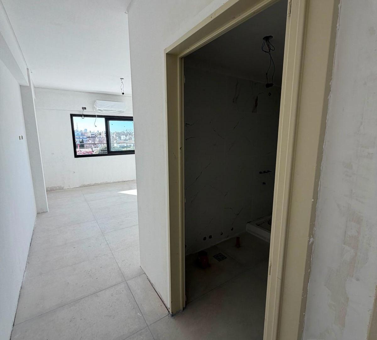 Foto de DEPARTAMENTO 3 AMBIENTES BALCON Y TERRAZA, COCHERA, SAAVEDRA VENTA, imagen 5
