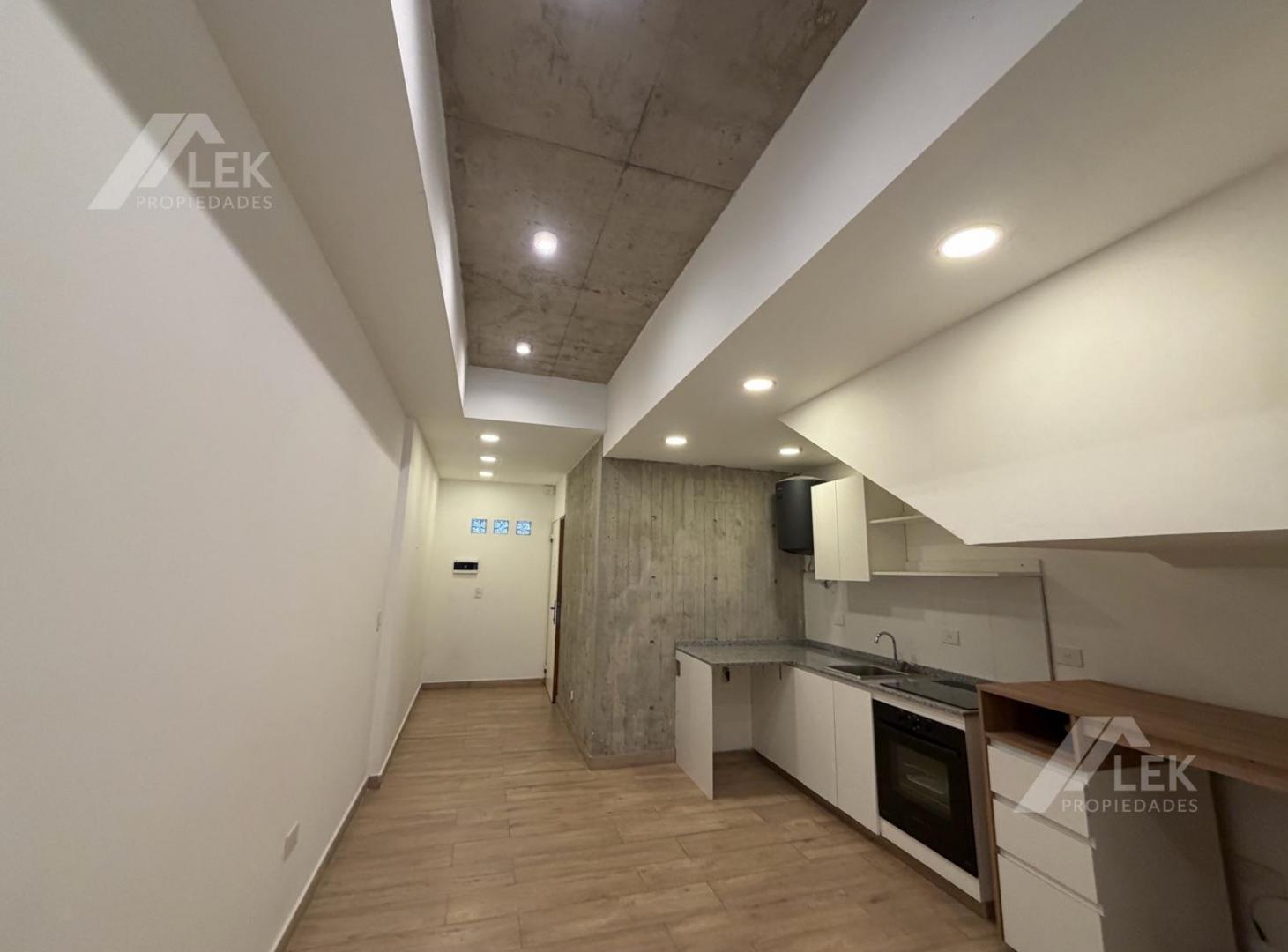 Foto de DEPARTAMENTO MONOAMBIENTE DIVISIBLE CON PATIO, BELGRANO VENTA, imagen 5