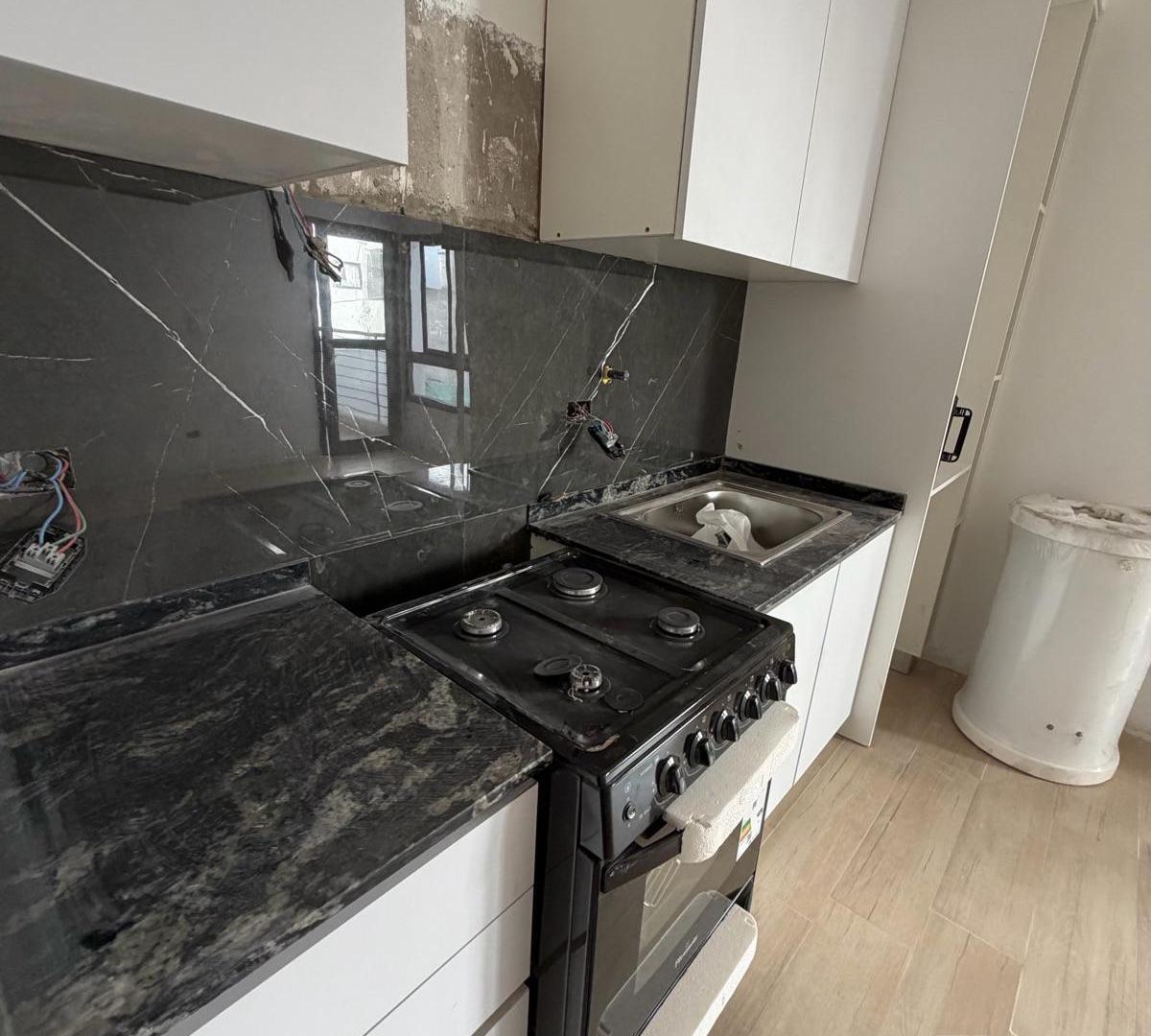 Foto de DEPARTAMENTO 2 AMBIENTES CON BALCON , VENTA VILLA URQUIZA, imagen 4