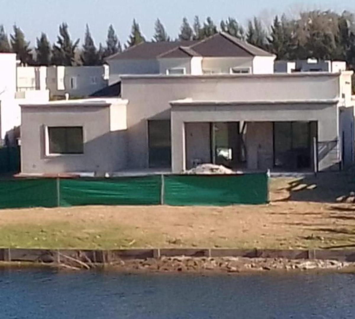 Hermosa Casa en San Matias Al Agua con Pileta! 4
