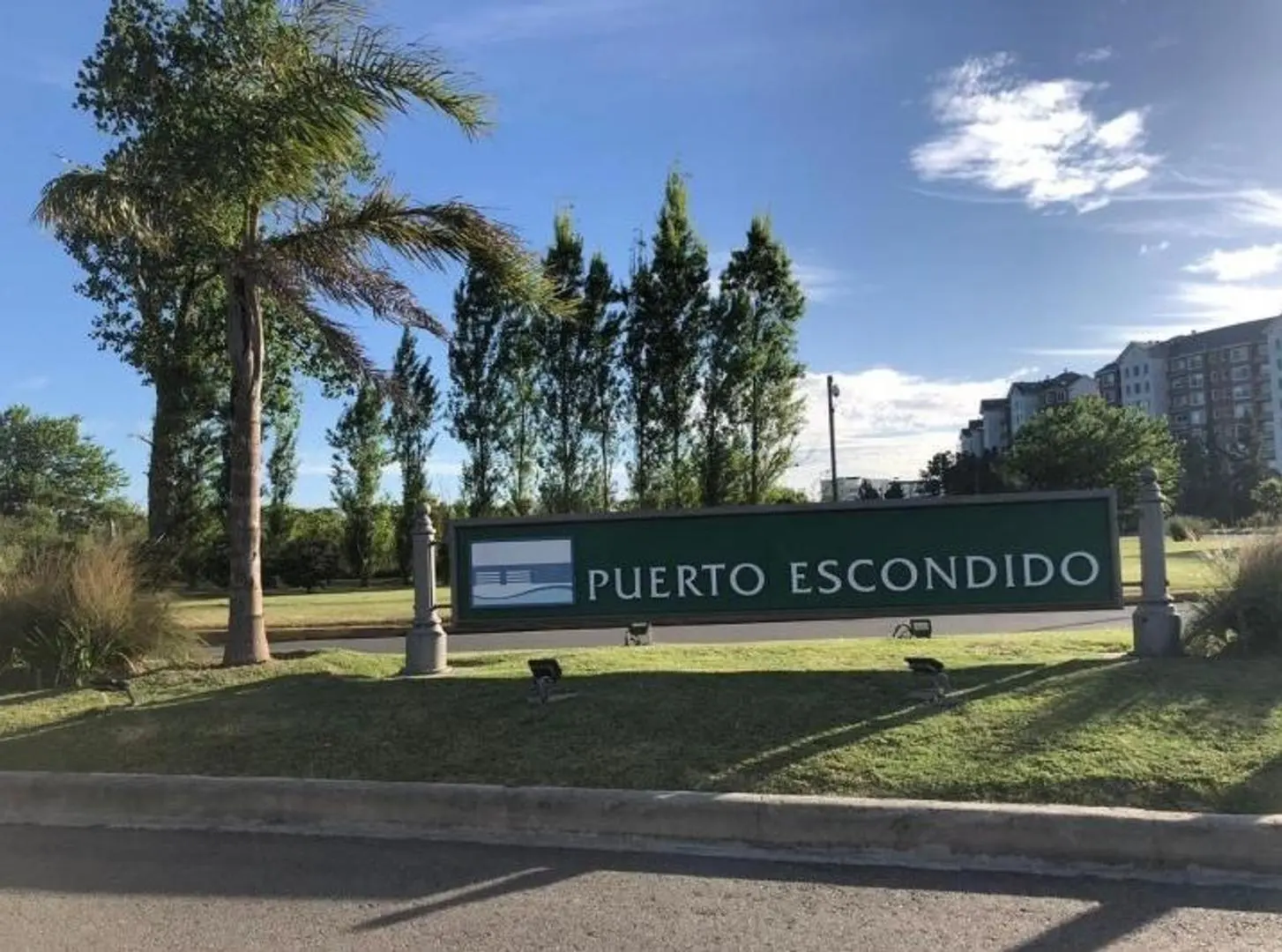 Departamento 3 ambientes con 2 cocheras 2
