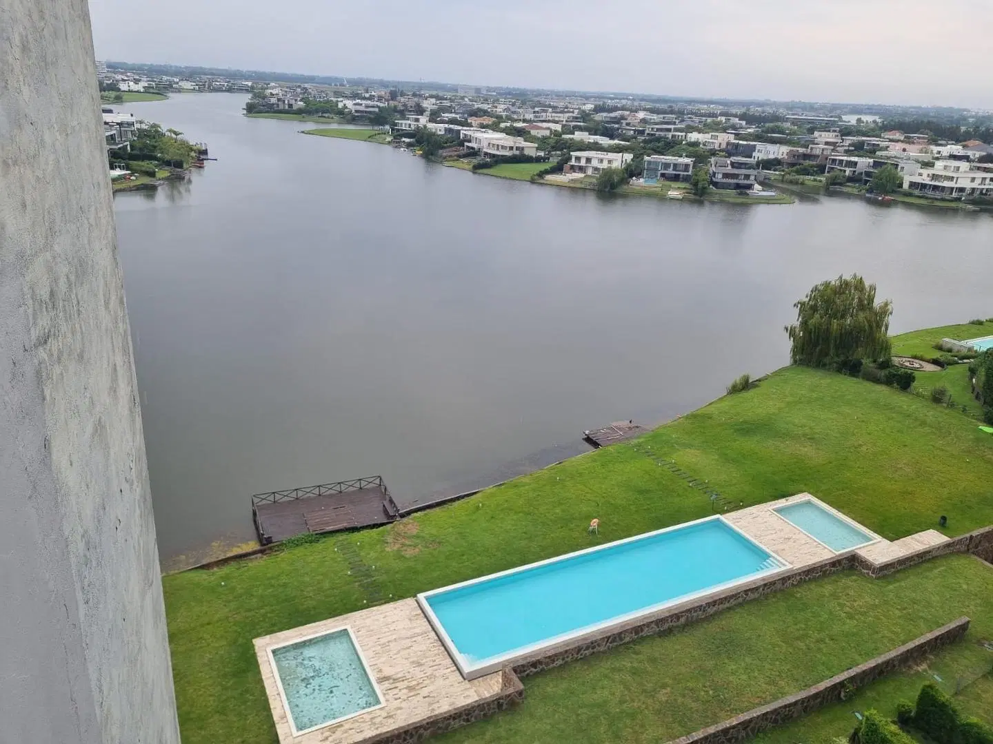 Qbay golf vista al lago central 5