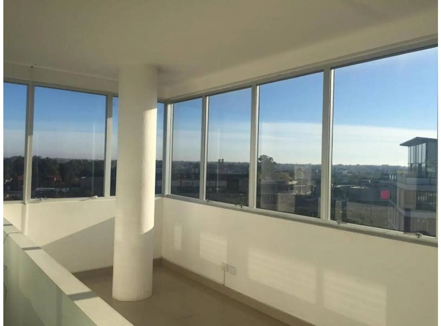 Te imaginas tener tu oficina de 182 metros en Nordelta?. 4