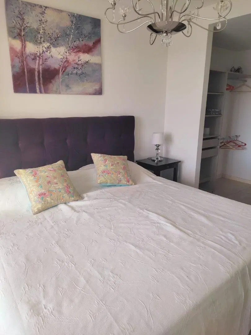 Condominio en esquina amoblado y equipado 3