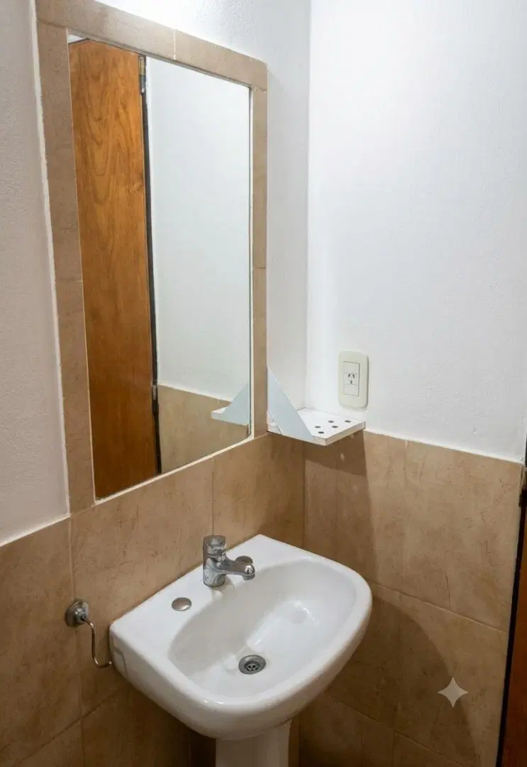 Duplex 2 ambientes con balcon propio. 4