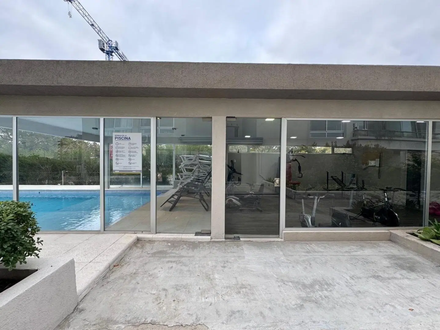 Departamento 2 ambientes con balcon y parrilla propia. 5