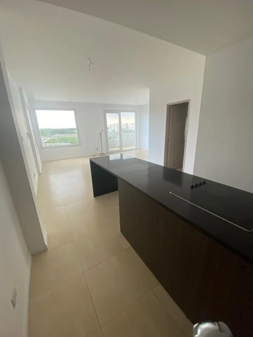 2 ambientes con balcon a la bahia. Apto profesional 2