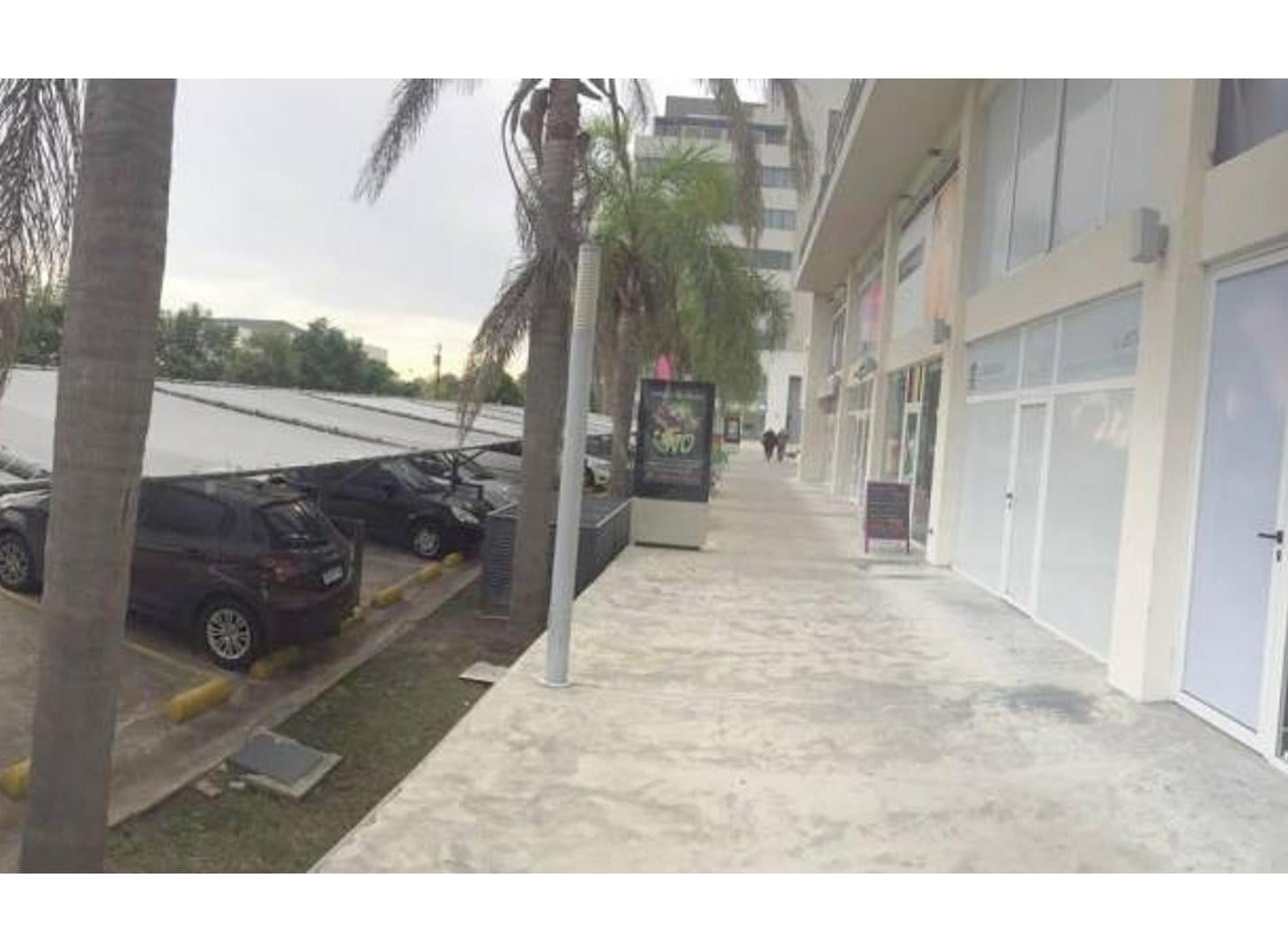 Foto de Local en alquiler y venta North Coral Plaza, imagen 3